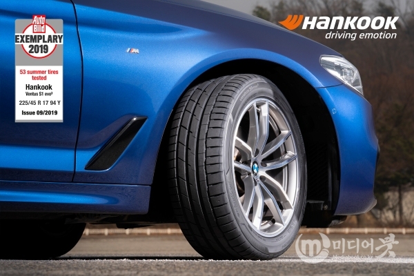 한국타이어앤테크놀로지㈜ 초고성능 타이어 신제품 ‘벤투스 S1 에보3(Ventus S1 evo3)’. 한국타이어앤테크놀로지㈜ 제공