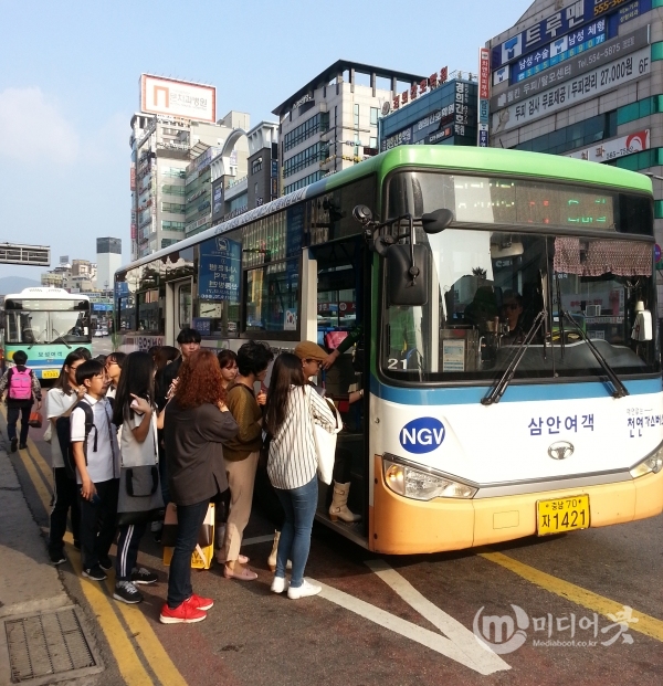 천안시 시내버스 요금이 20일부터 2013년 이후 7년 만에 200원 인상된다.  천안시 제공