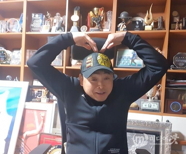 천성중학교 재학생들을 응원하는 이봉주 선수 영상. 천안시 제공